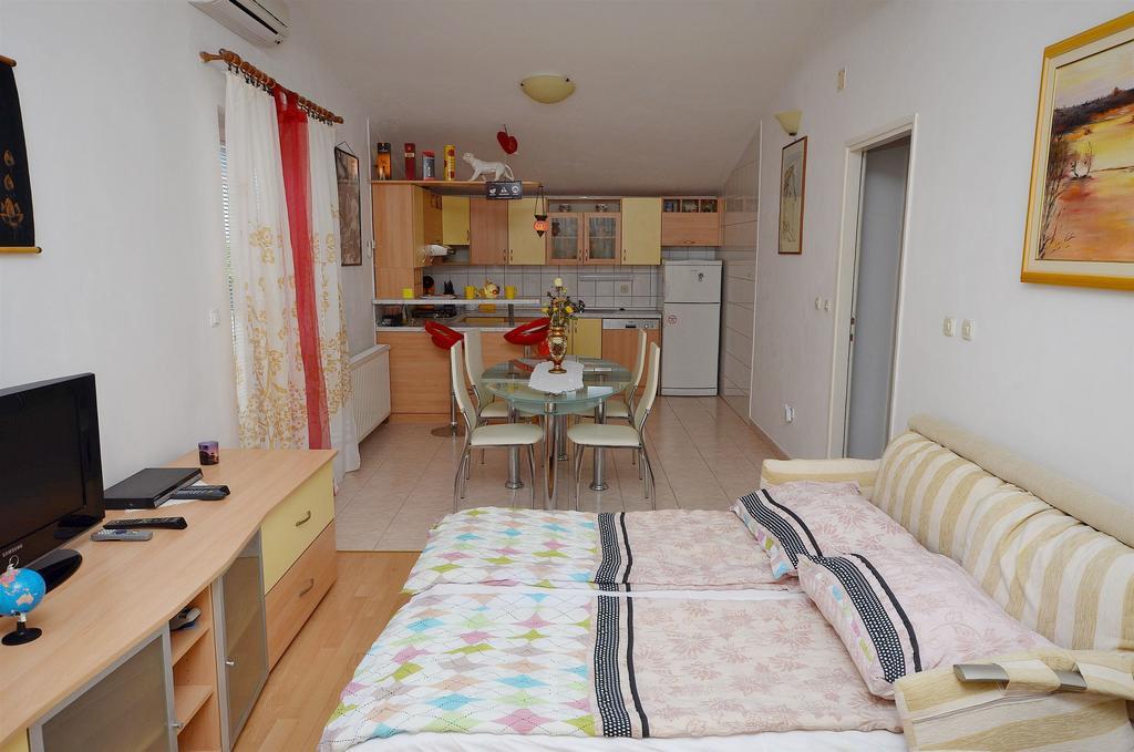 Apartments Miroslava Vodice Eksteriør billede